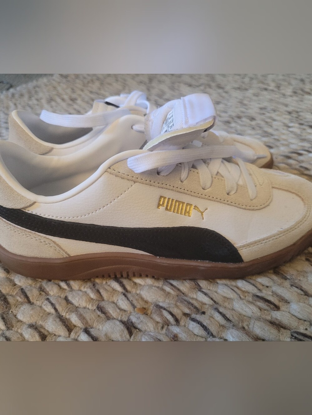 Puma White Black Gum-Soled Low-Top Sneakers